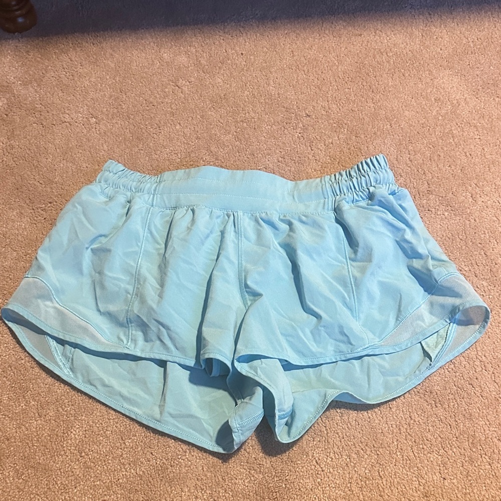 Lululemon Hottie Hot Shorts 2.5 Low Rise